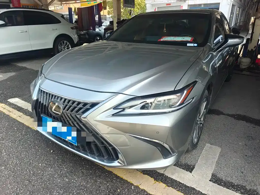 Lexus ES 2022 из CN, фото 1