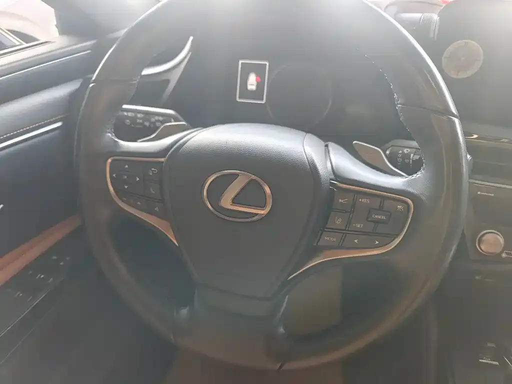 Lexus ES 2022 из CN, фото 3