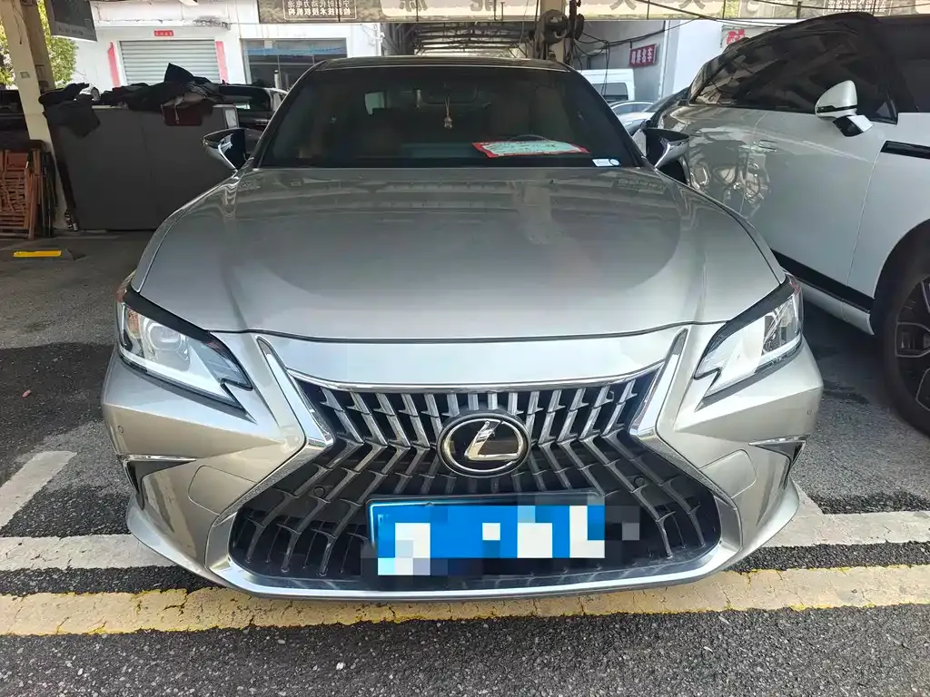 Lexus ES 2022 из CN, фото 4