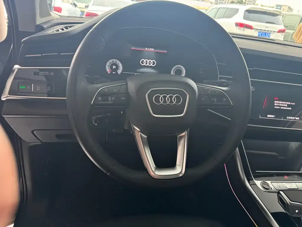 Audi Q7 — фото 2