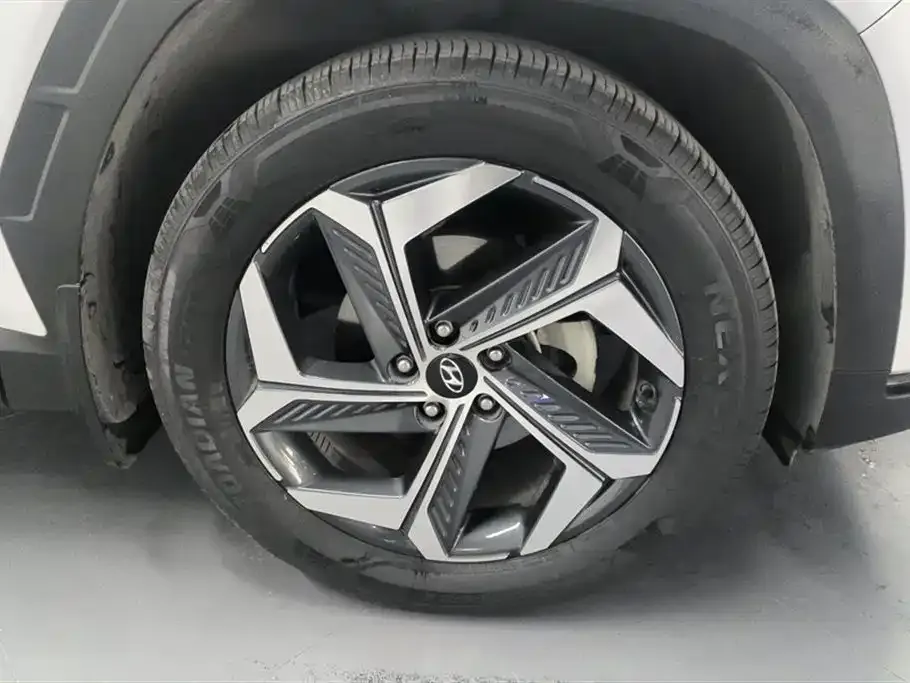 Hyundai Tucson — фото 10