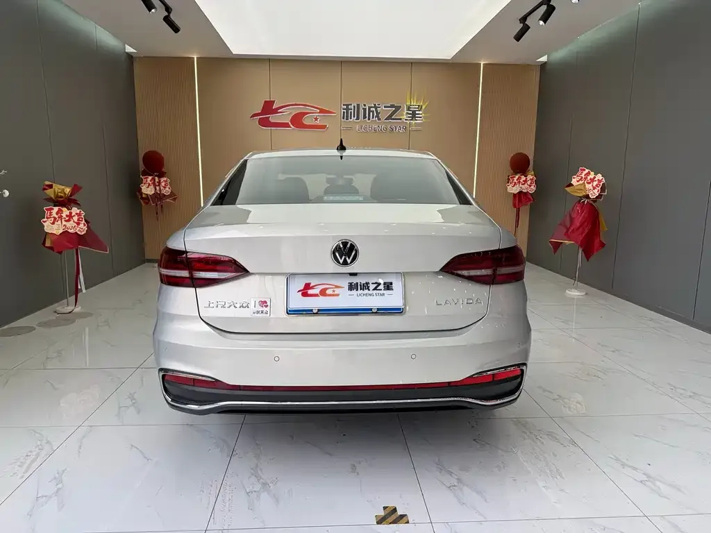 Volkswagen Lavida 2023 из CN, фото 4
