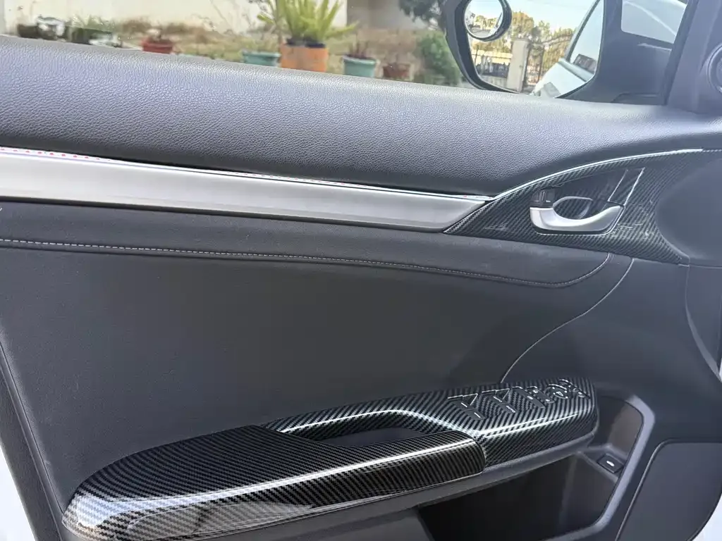 Honda Civic — фото 5