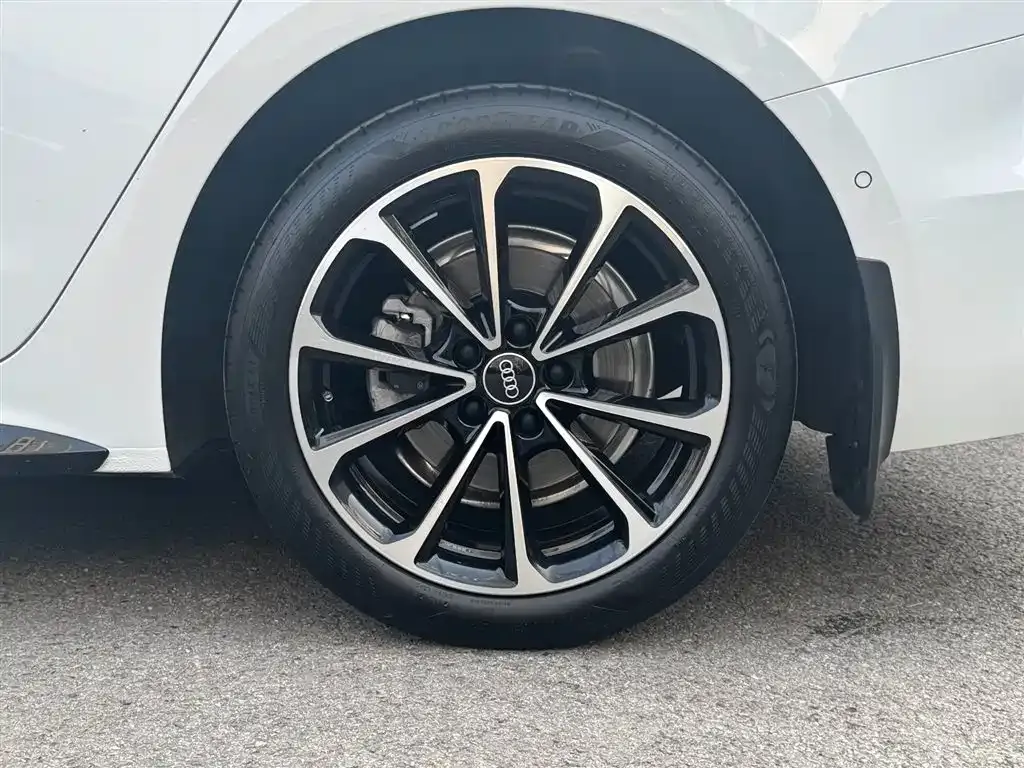 Audi A5L 2025 из CN, фото 9
