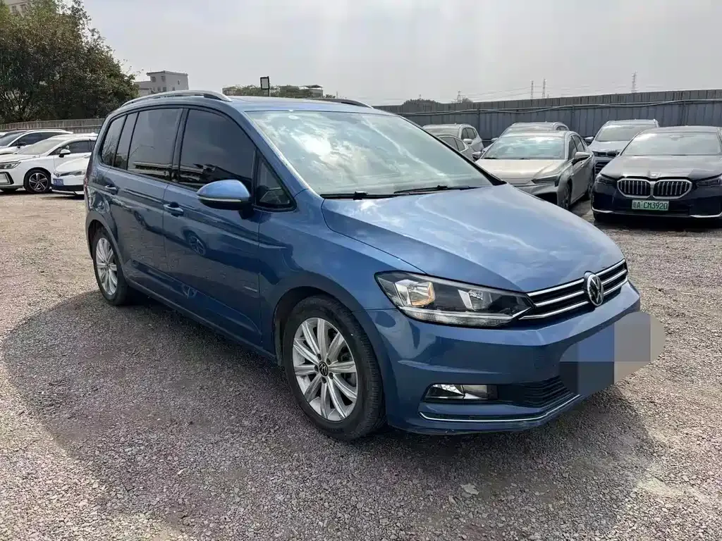 Volkswagen Touran 2022 из CN, фото 4