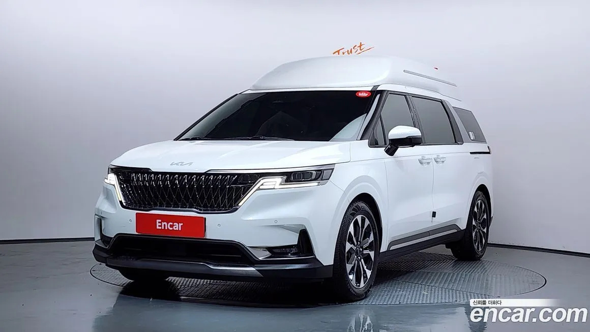 Kia Carnival — фото 1