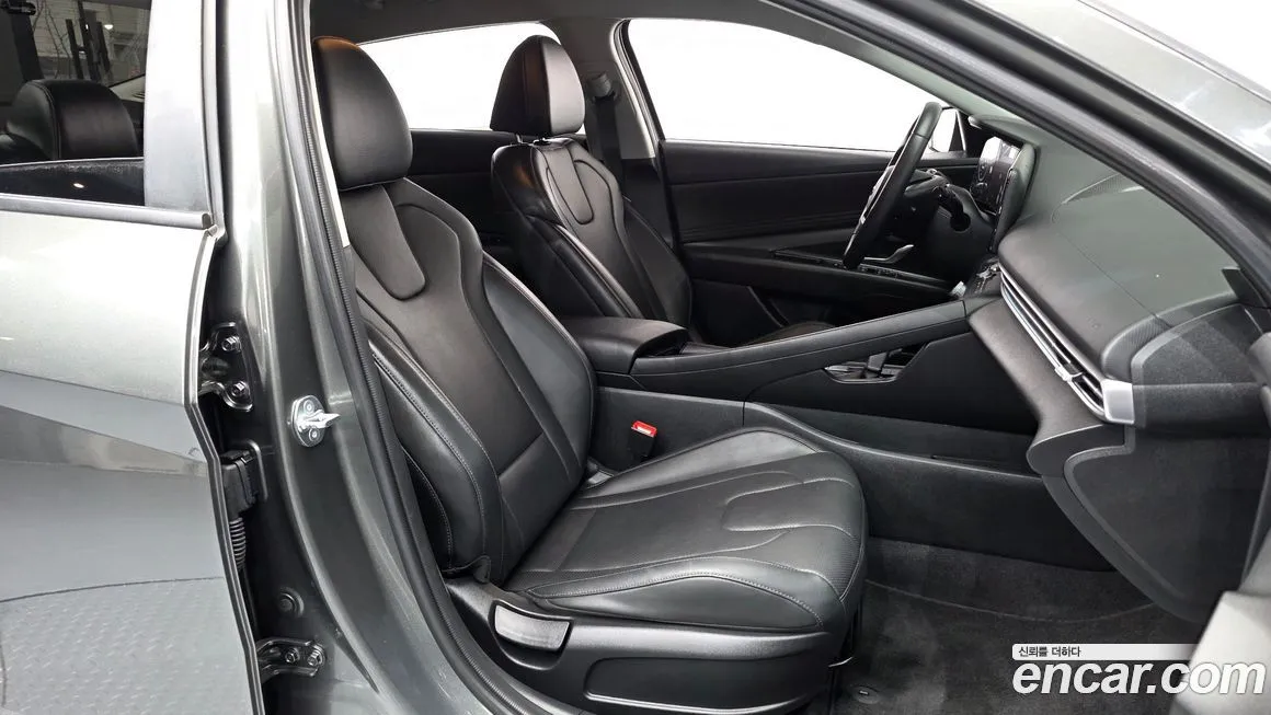 Hyundai AVANTE — фото 2