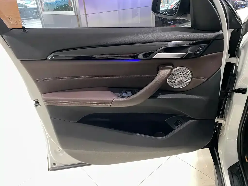 BMW X1 2022 из CN, фото 3
