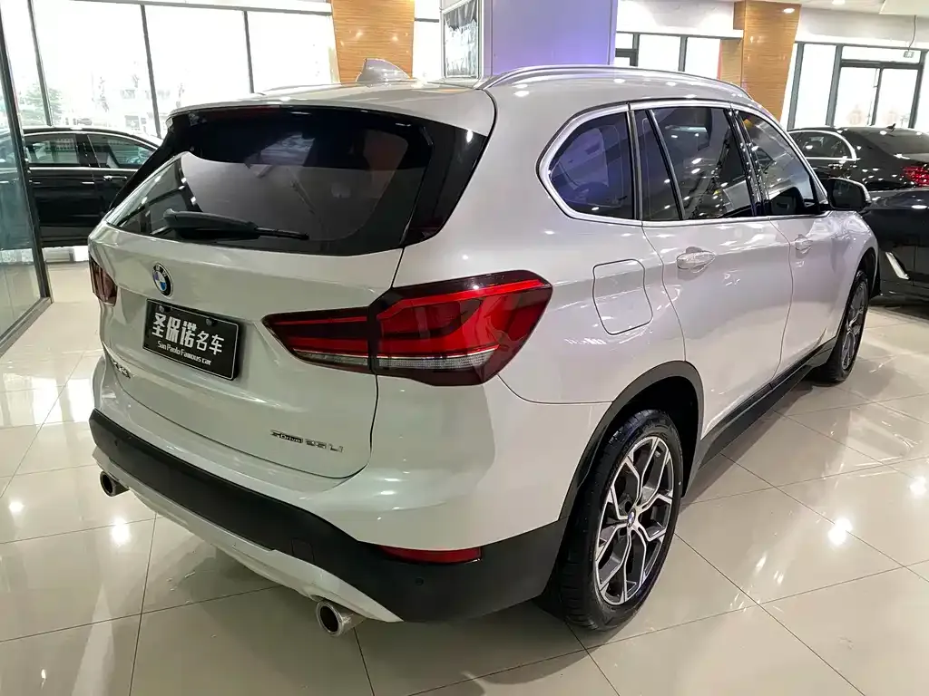 BMW X1 2022 из CN, фото 9