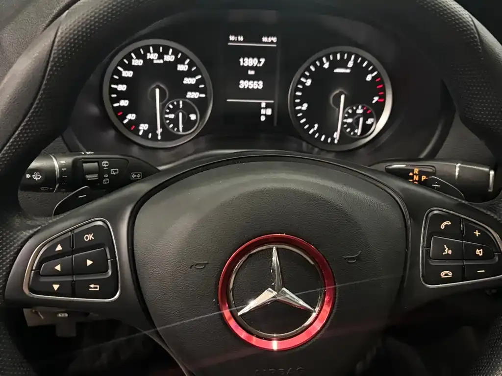 Mercedes-Benz Vito 2023 из CN, фото 9