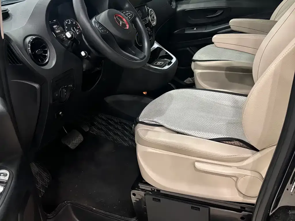Mercedes-Benz Vito 2023 из CN, фото 4