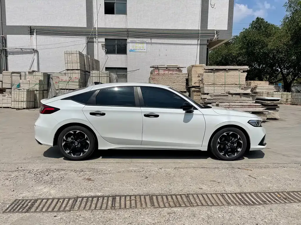 Honda Civic — фото 7