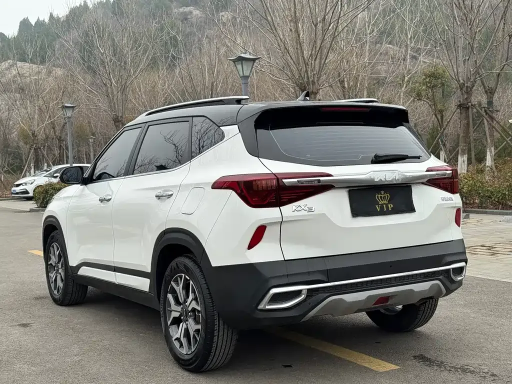 Kia KX3 2023 из CN, фото 8