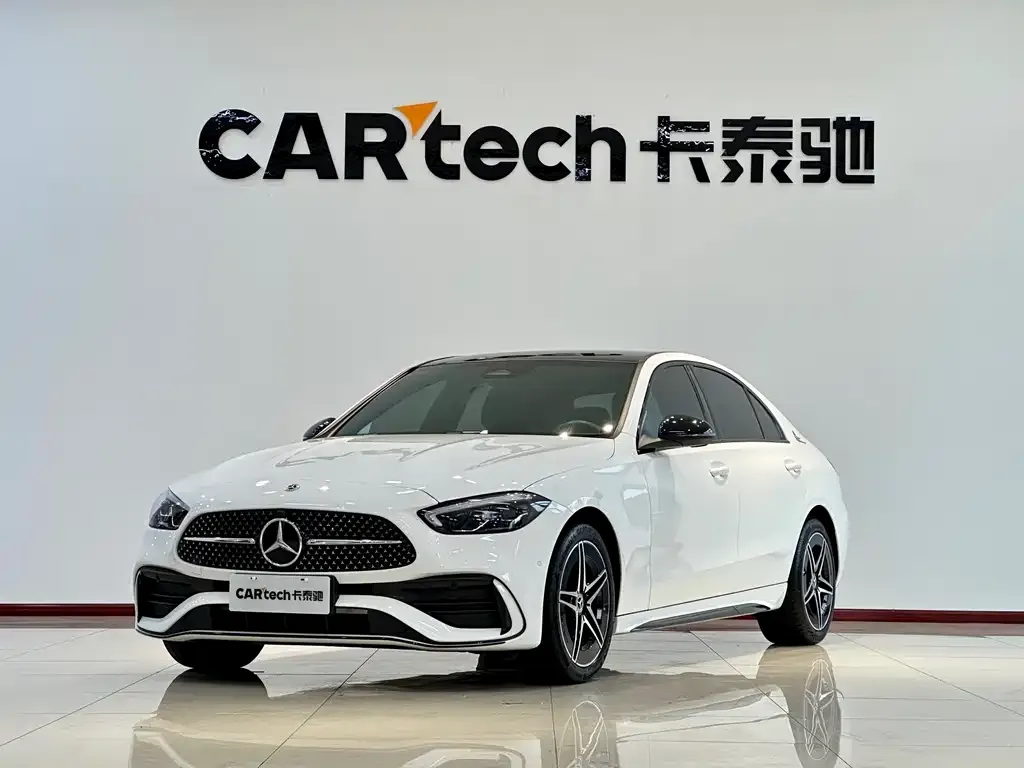 Mercedes-Benz C-Class — фото 1