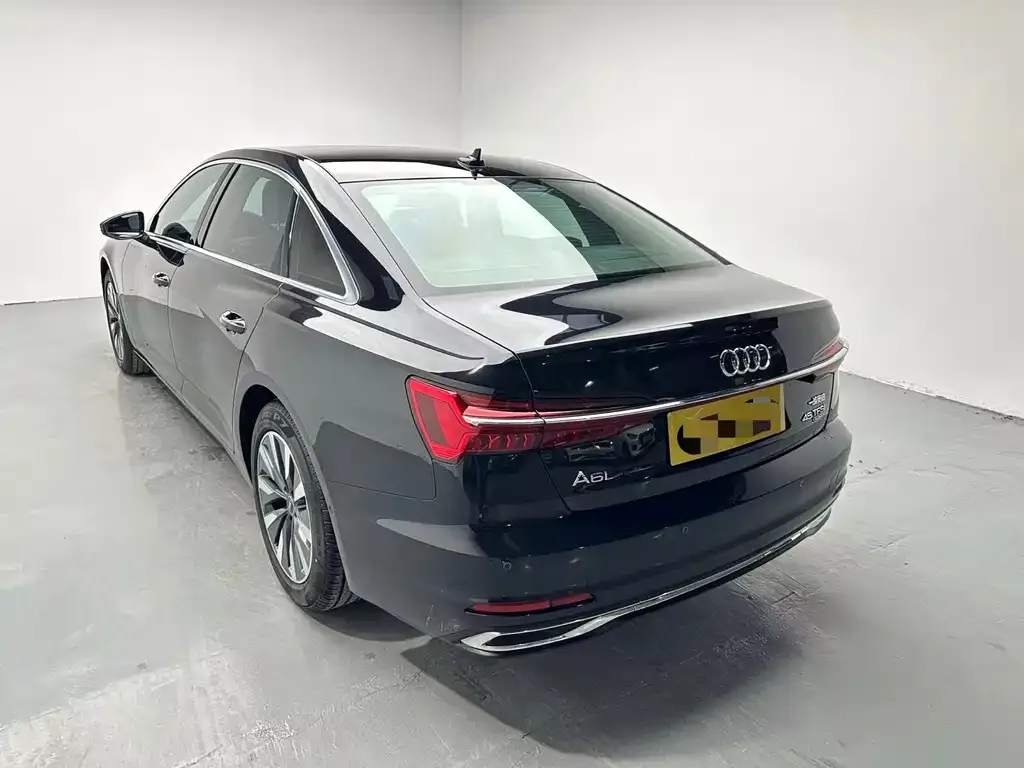 Audi A6L — фото 4