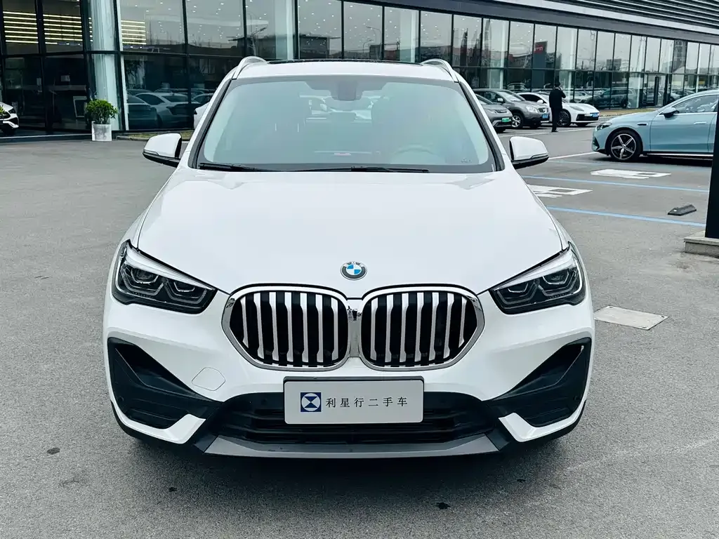 BMW X1 — фото 4