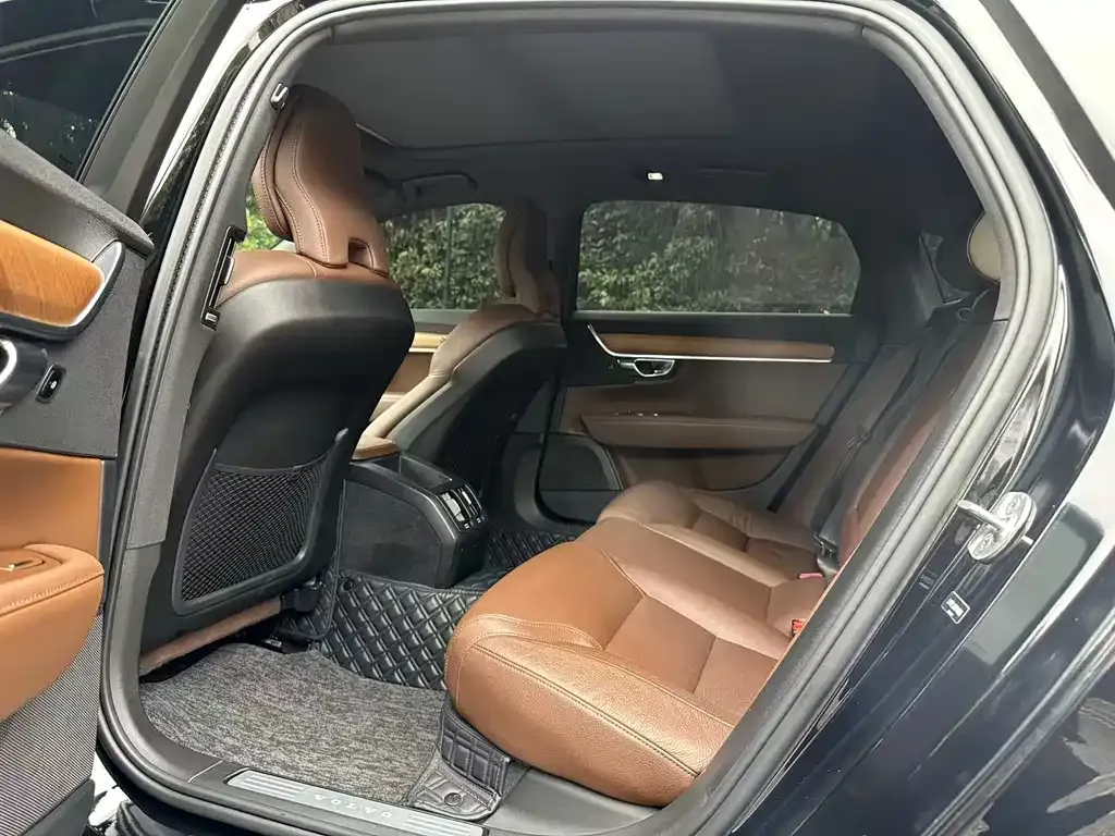 Volvo S90 — фото 2