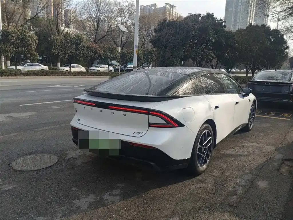 XPeng P7+ — фото 10