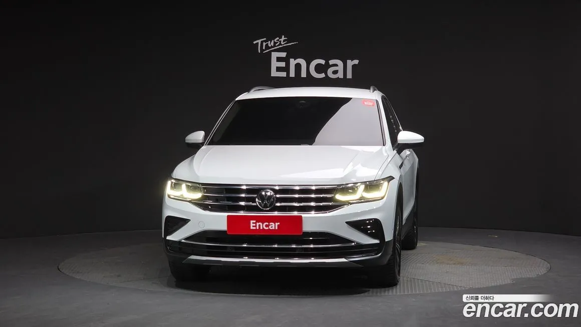 Volkswagen Tiguan — фото 6