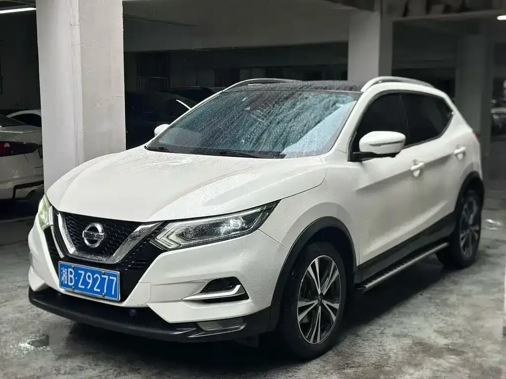 Nissan Qashqai — фото 4