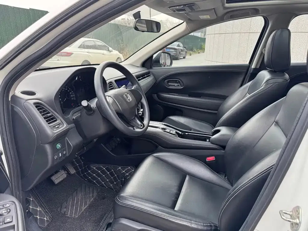 Honda Vezel 2021 из CN, фото 4