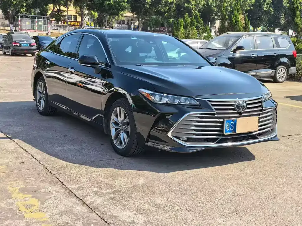 Toyota Avalon — фото 4
