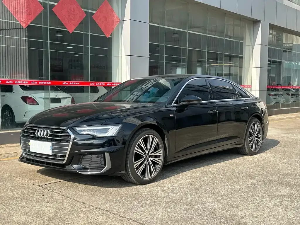 Audi A6L — фото 1