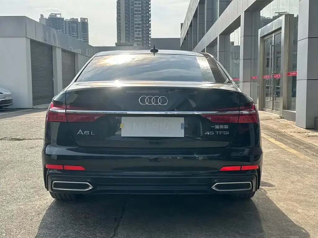 Audi A6L — фото 4
