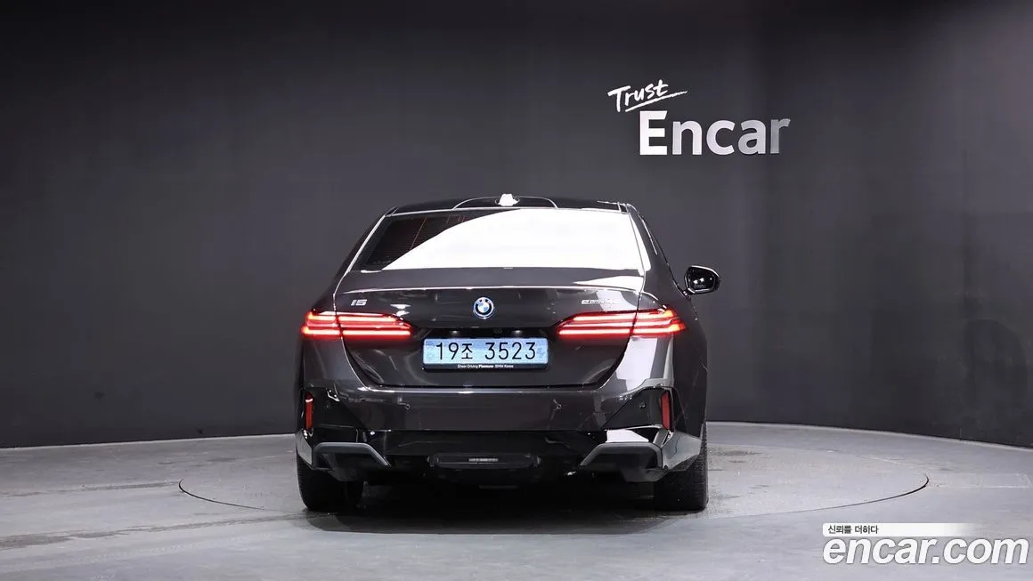 BMW i5 — фото 4