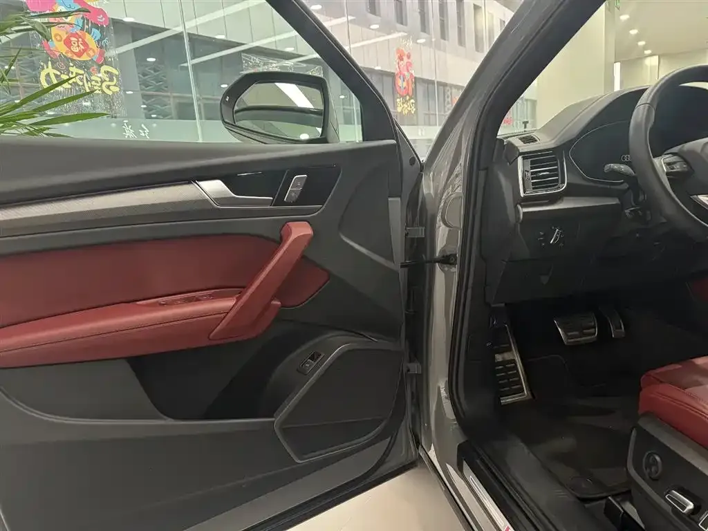 Audi Q5L 2025 из CN, фото 10