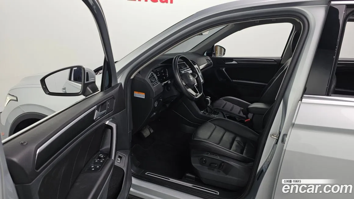 Volkswagen Tiguan — фото 7