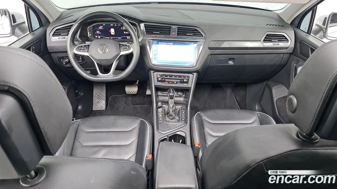 Volkswagen Tiguan — фото 4