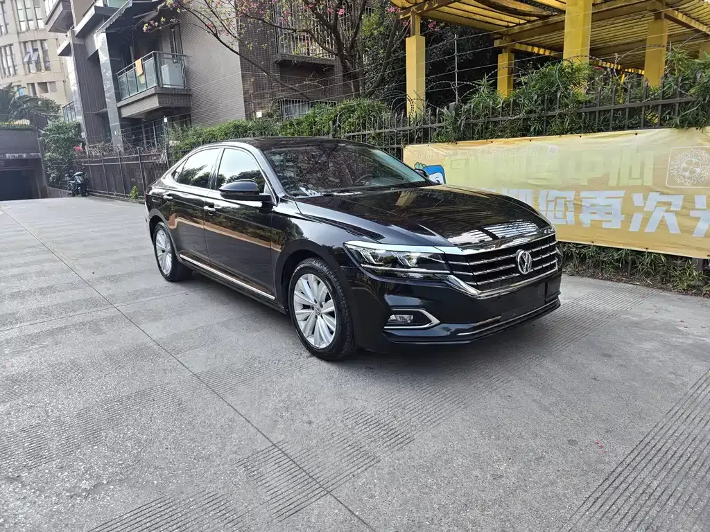 Volkswagen Passat — фото 6
