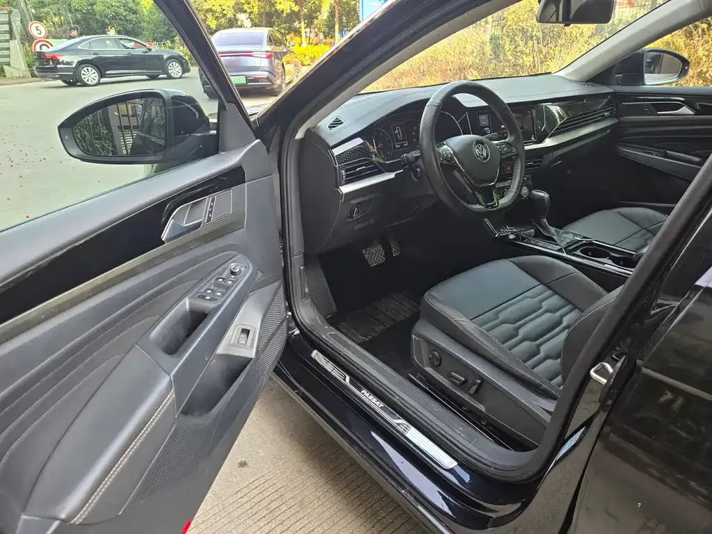 Volkswagen Passat — фото 9