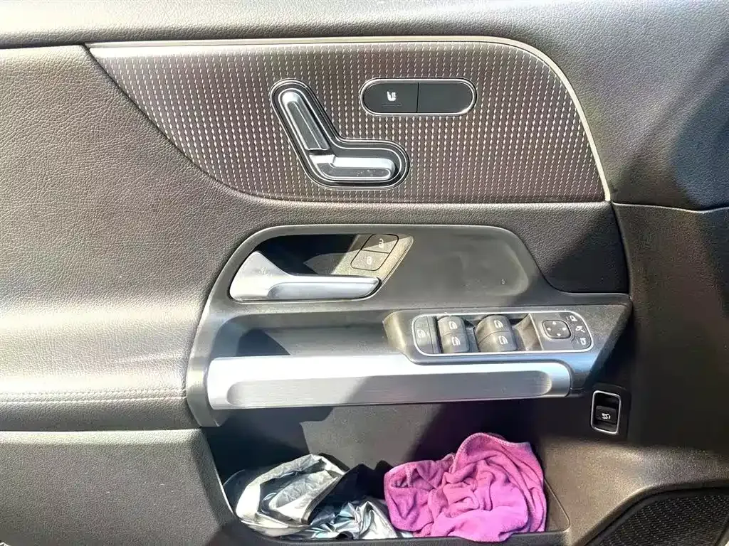 Mercedes-Benz GLB 2023 из CN, фото 6