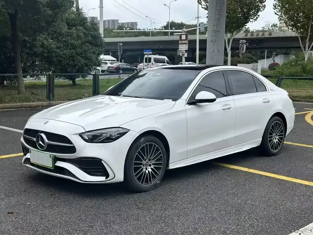 Mercedes-Benz C-Class — фото 1