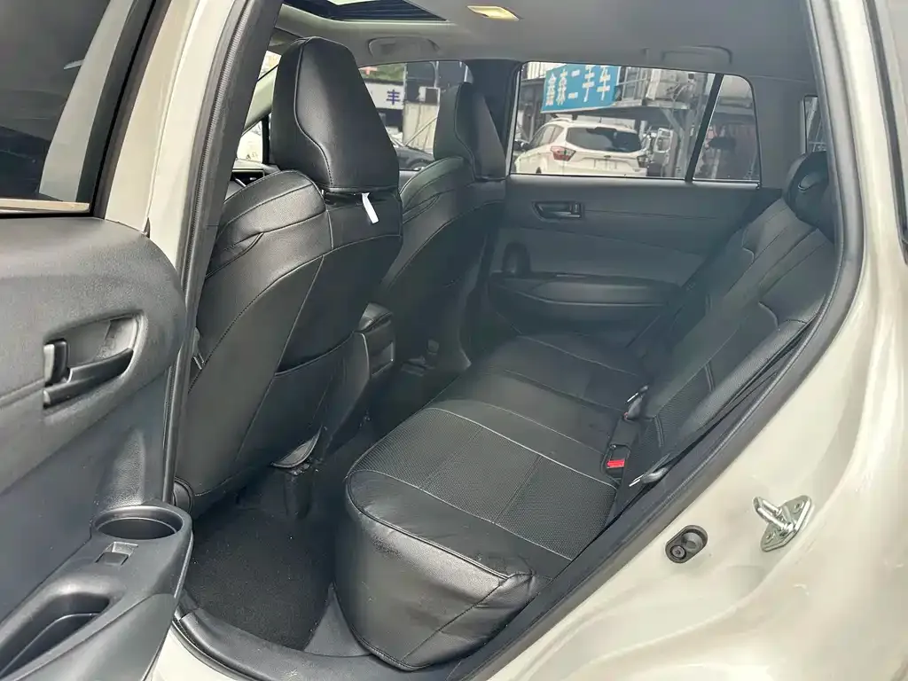 Toyota Frontlander 2023 из CN, фото 2