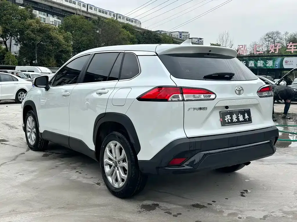 Toyota Frontlander 2023 из CN, фото 6
