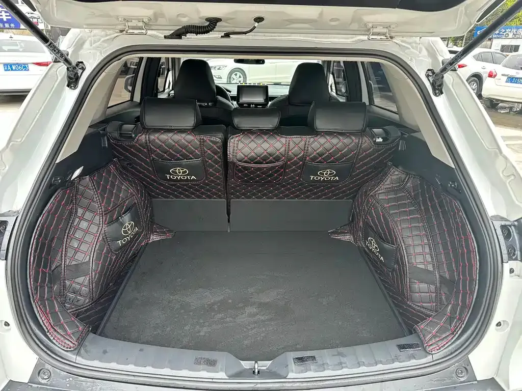 Toyota Frontlander 2023 из CN, фото 7