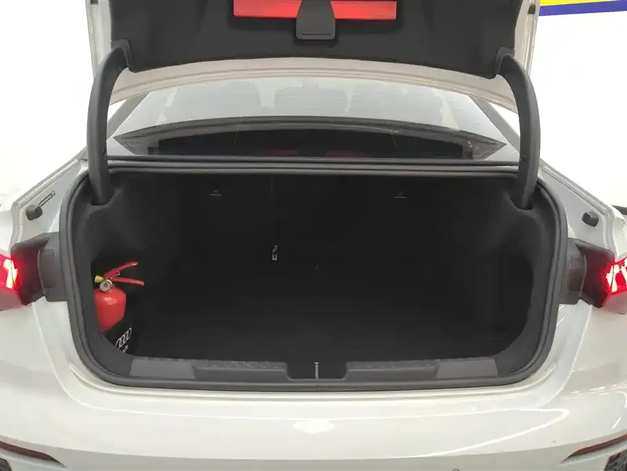 Audi A3 2022 из CN, фото 7