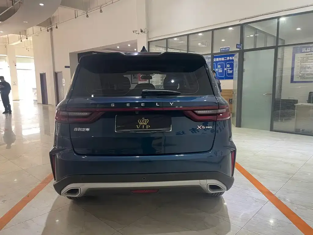 Geely Vision X6 — фото 6