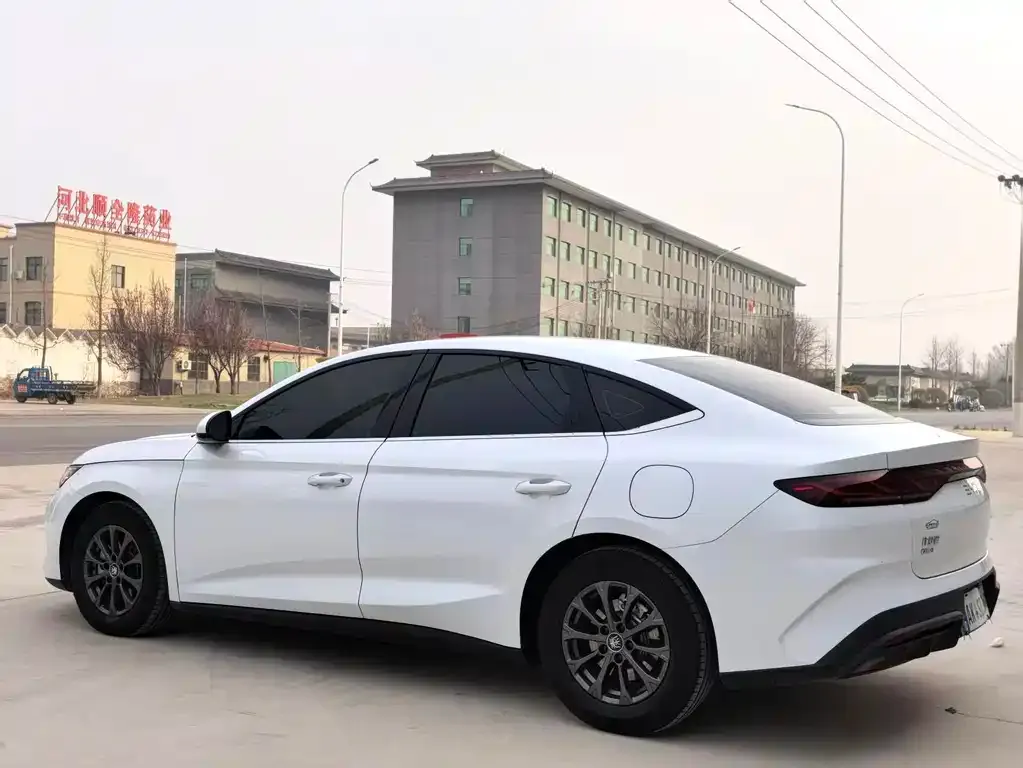 BYD Qin L — фото 3