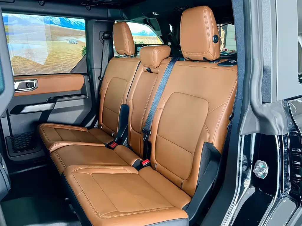 Ford Bronco 2024 из CN, фото 4