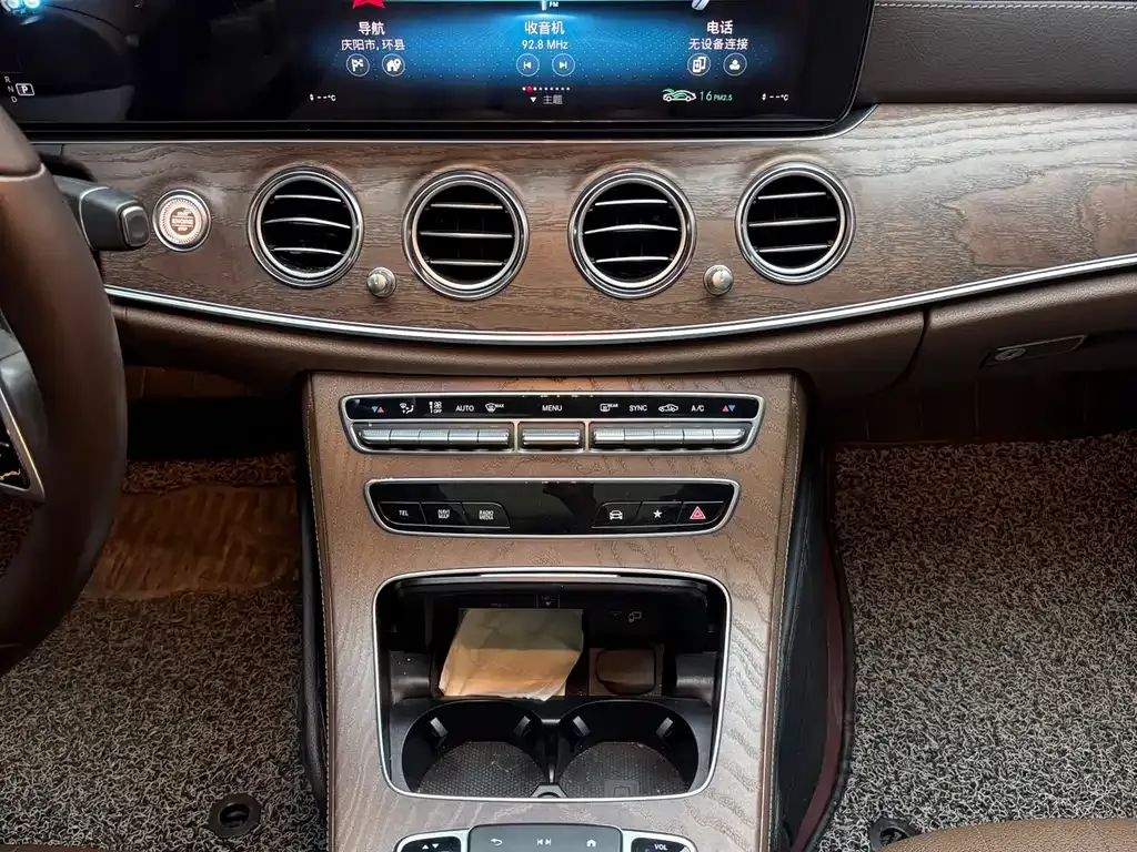 Mercedes-Benz E-Class 2023 из CN, фото 5