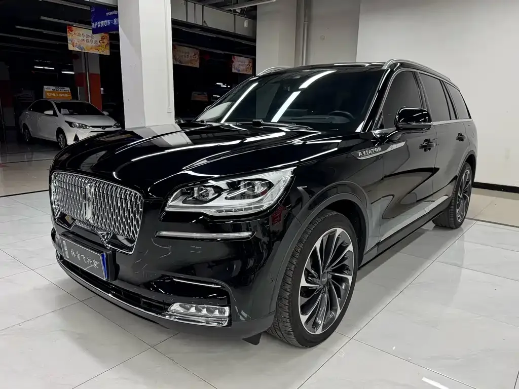 Lincoln Aviator