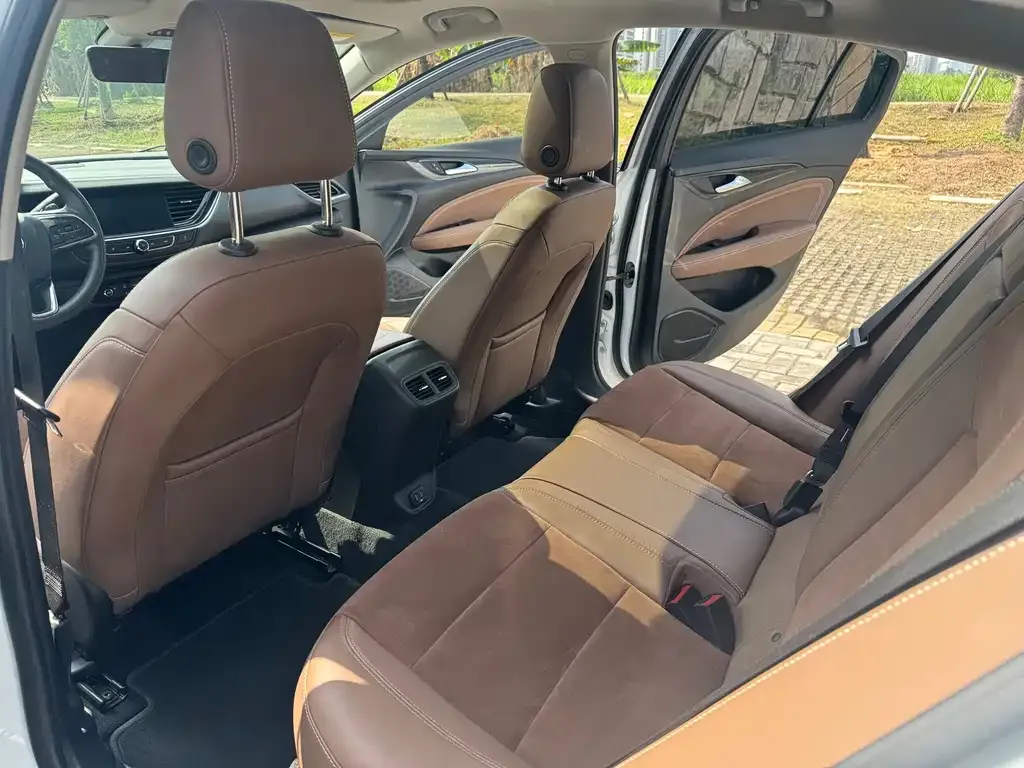 Buick Regal — фото 3