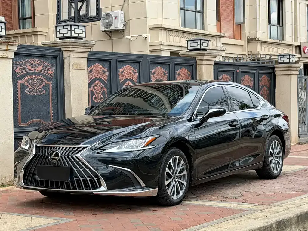 Lexus ES 2024 из CN, фото 1