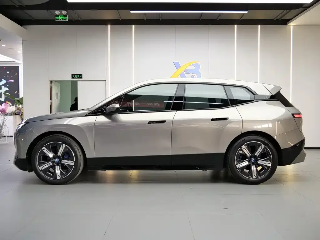 BMW iX 2023 из CN, фото 2
