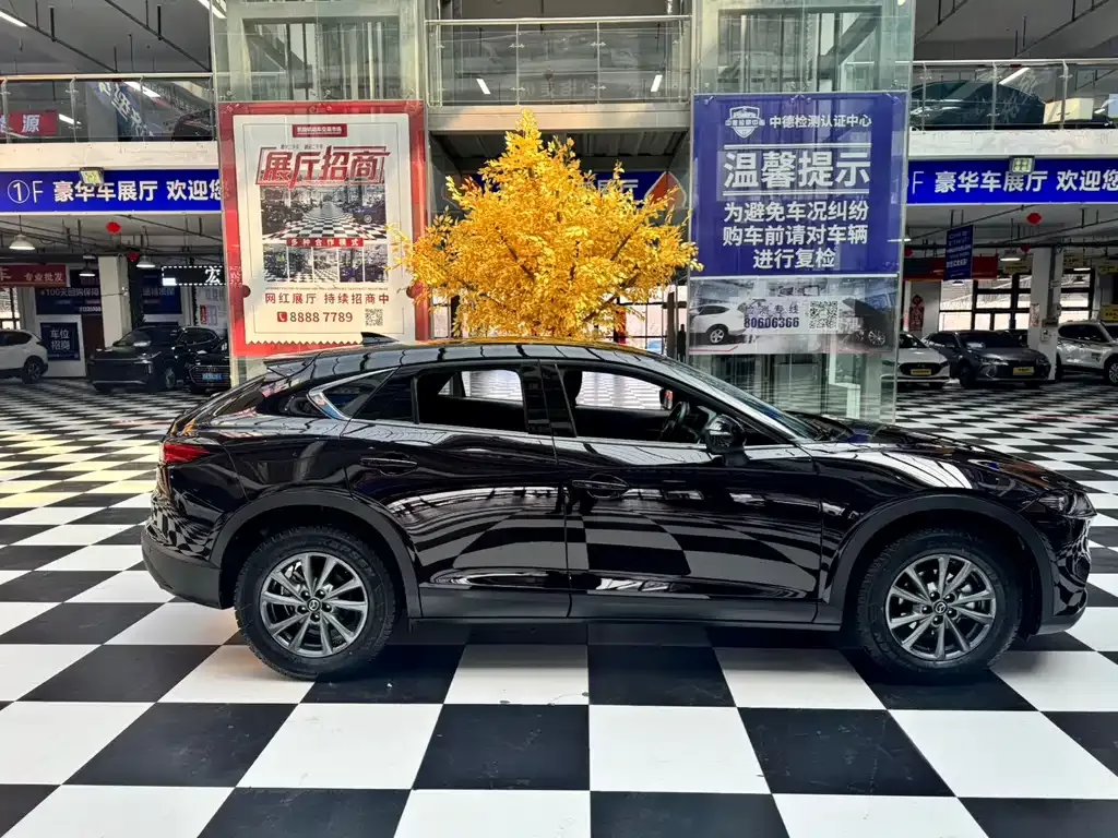 Mazda CX-4 2023 из CN, фото 3