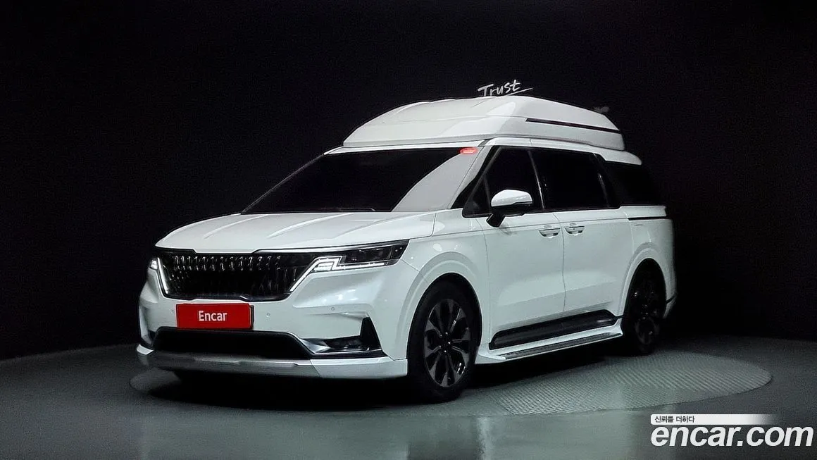 Kia Carnival — фото 1